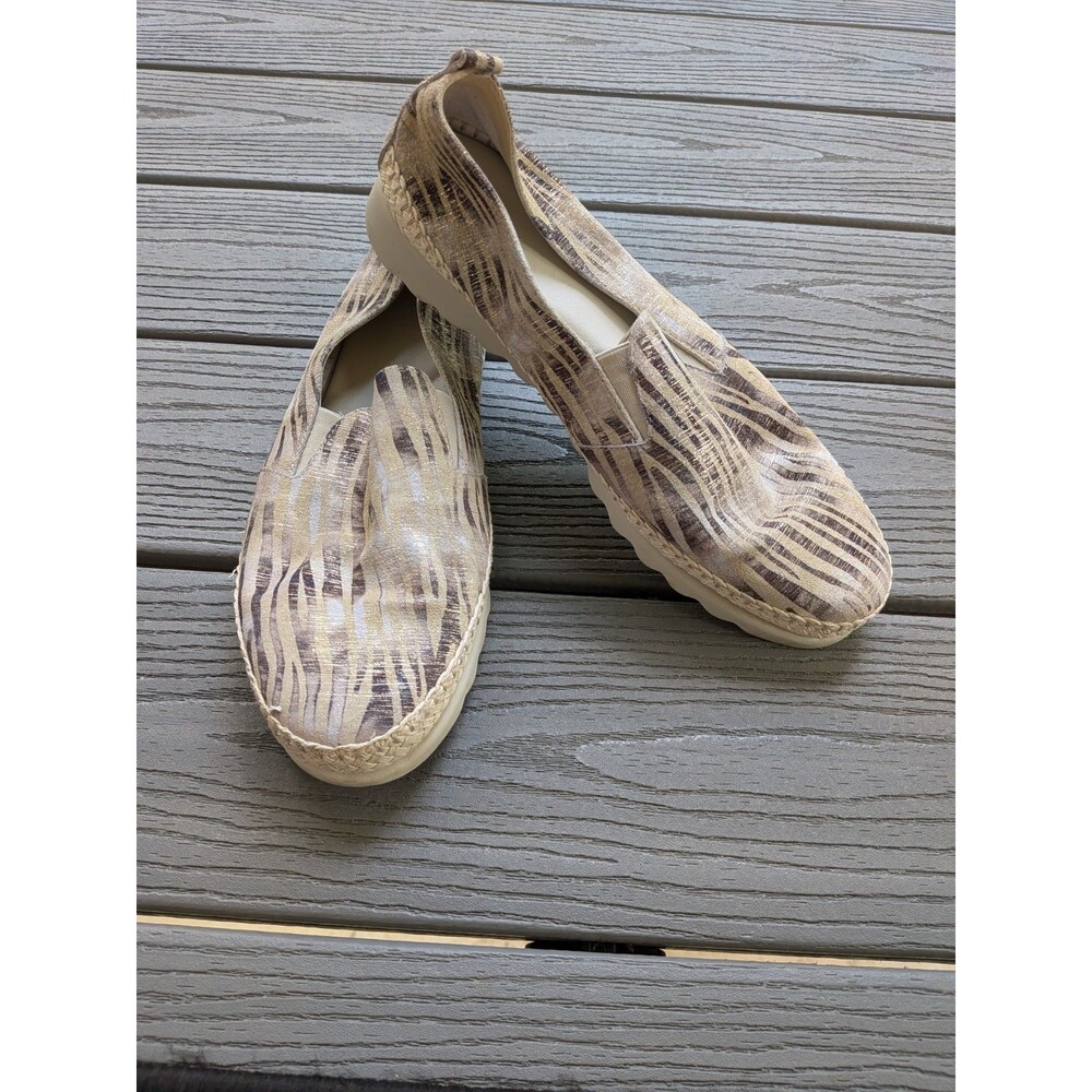 The Flexx Chappie Sneakers Womens 9.5 Metallic Gold Zebra Print Comfort Slip On